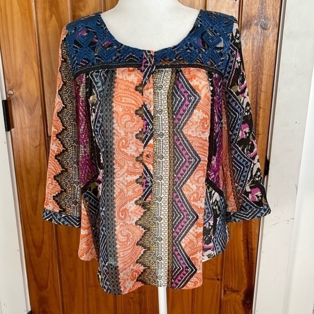 Anthropologie Vanessa Virginia Tribal Global Print Lace Top 3/4 sleeve 8
